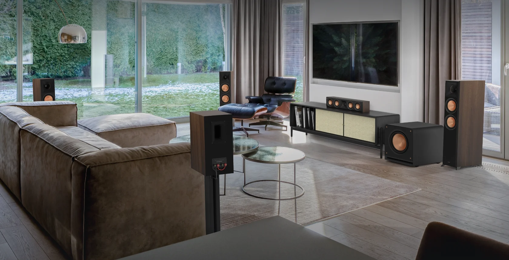 Prodejci zvukové techniky